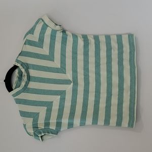 Freddie's of pinewood top medium nwot